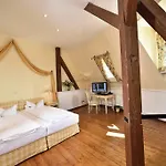 Graf Von Mansfeld 3* لوثرستادت ايسليبن