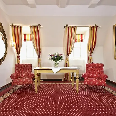 Graf Von Mansfeld Hotel