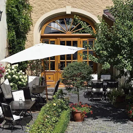 Graf Von Mansfeld 3*