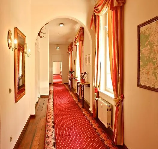 格拉夫·冯·曼​​斯费尔德酒店