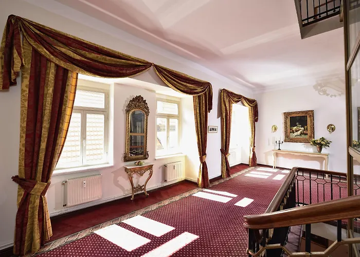 Graf Von Mansfeld Hotell 3*