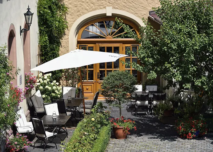 Graf Von Mansfeld 3*