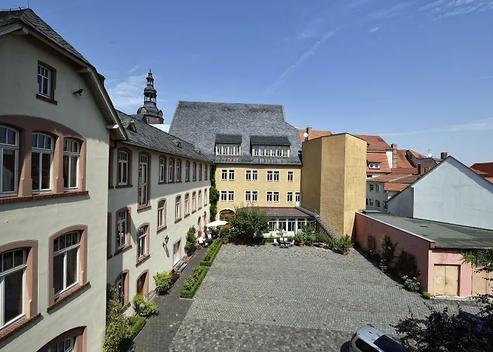 Graf Von Mansfeld Hotell 3*