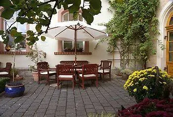 Graf Von Mansfeld Hotell